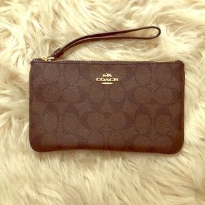 Brand new Coach clutch